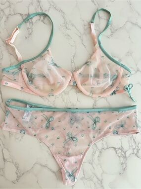 La Perla Sheer Pink & Mint Bow-Print Bra  Set